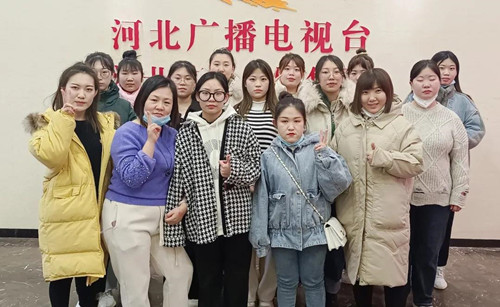     石家莊花形象藝術學校受邀為河北省廣播電視臺2022年少兒春晚提供化妝造型支持